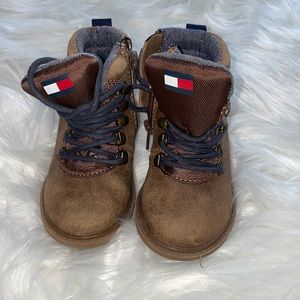 Toddler boots. Size 6
